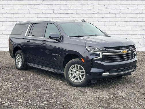 2023 Chevrolet Suburban LT