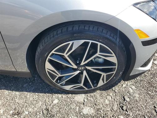 2023 Hyundai IONIQ 6 SEL