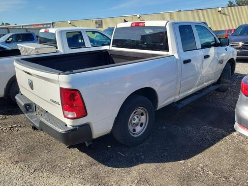 Bright White Clearcoat 2022 RAM 1500 Classic Tradesman