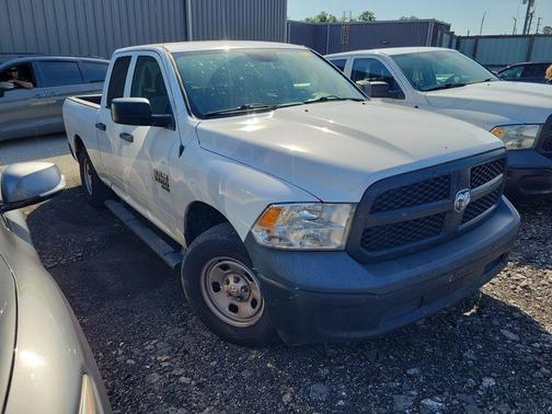 Bright White Clearcoat 2022 RAM 1500 Classic Tradesman