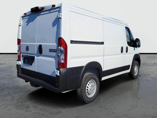 Bright White Clearcoat 2026 RAM ProMaster 1500 Low Roof