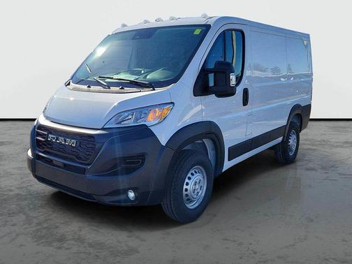 Bright White Clearcoat 2026 RAM ProMaster 1500 Low Roof