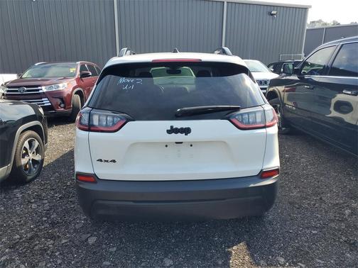 2023 Jeep Cherokee Altitude Lux