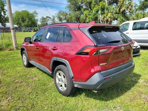 Pearl 2021 Toyota RAV4 XLE