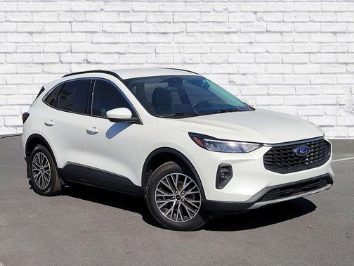 Star White 2023 Ford Escape PHEV