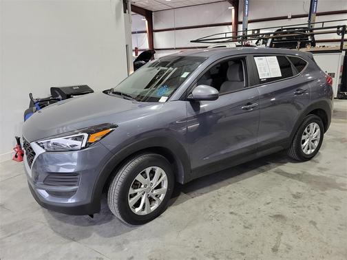 2021 Hyundai TUCSON SE