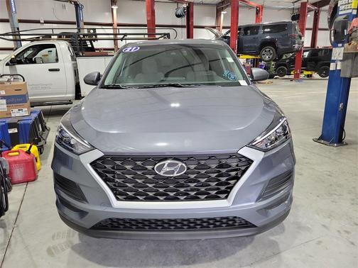 2021 Hyundai TUCSON SE