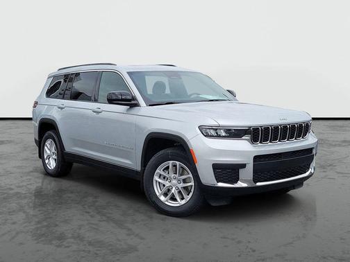 Silver Zynith 2026 Jeep Grand Cherokee L Laredo