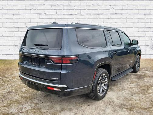 2023 Jeep Wagoneer L Series II