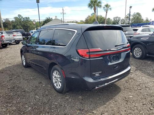 2021 Chrysler Pacifica Touring-L