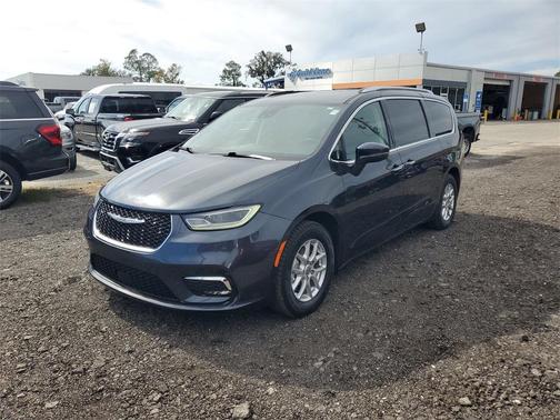 2021 Chrysler Pacifica Touring-L