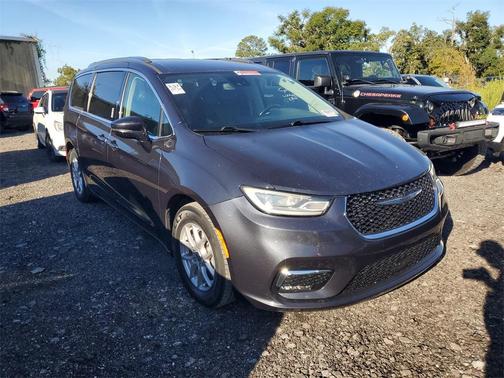 2021 Chrysler Pacifica Touring-L