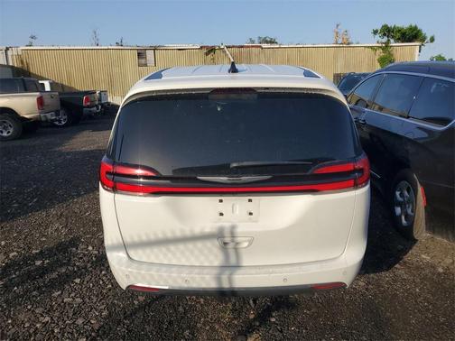 2024 Chrysler Pacifica Touring