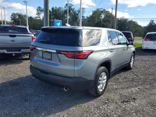 2023 Chevrolet Traverse LS