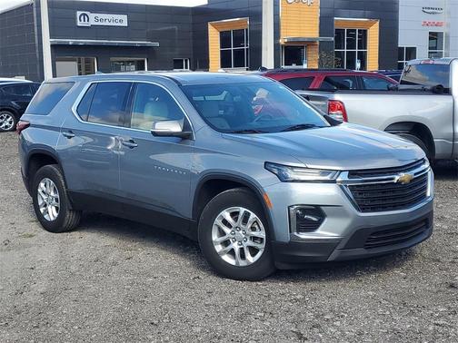 2023 Chevrolet Traverse LS