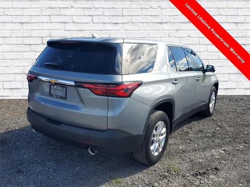 2023 Chevrolet Traverse LS