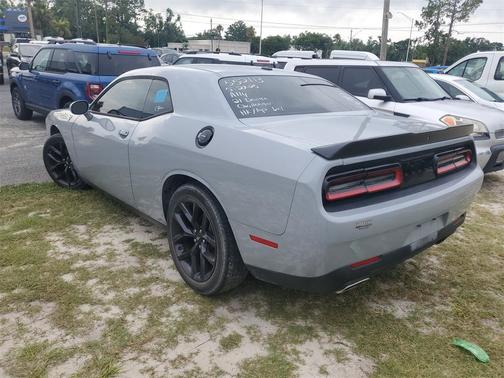 2021 Dodge Challenger SXT