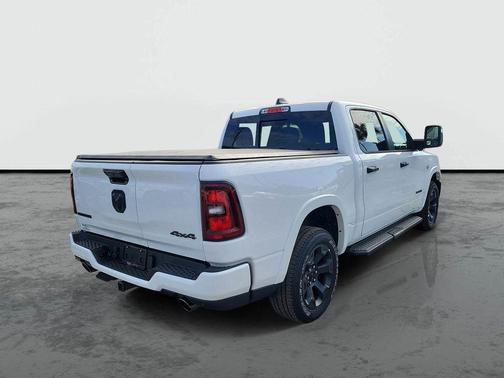 Bright White Clearcoat 2026 RAM 1500 Big Horn/Lone Star