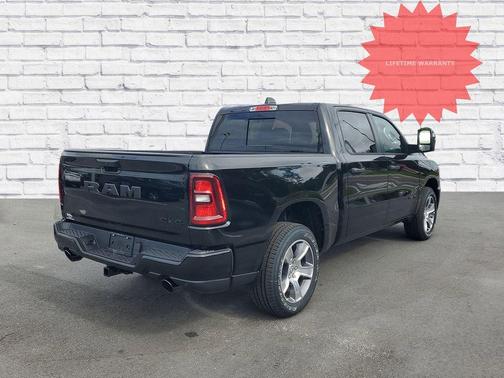 Diamond Black 2026 RAM 1500 Express