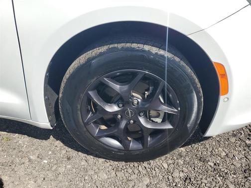 2020 Chrysler Pacifica Touring