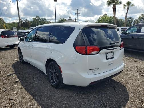 2020 Chrysler Pacifica Touring