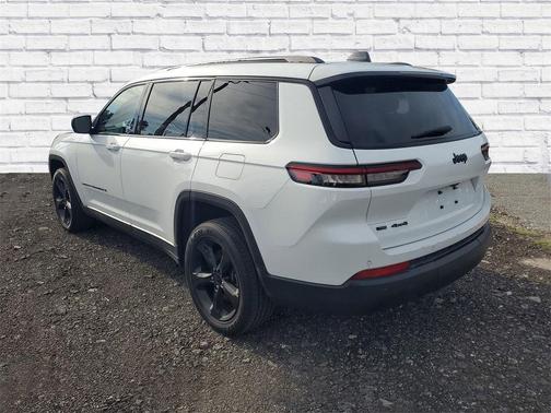 2022 Jeep Grand Cherokee L Laredo