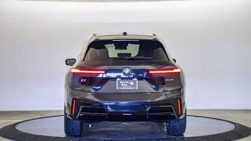 2026 BMW iX xDrive45