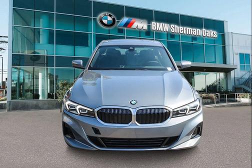 2025 BMW 330 xDrive