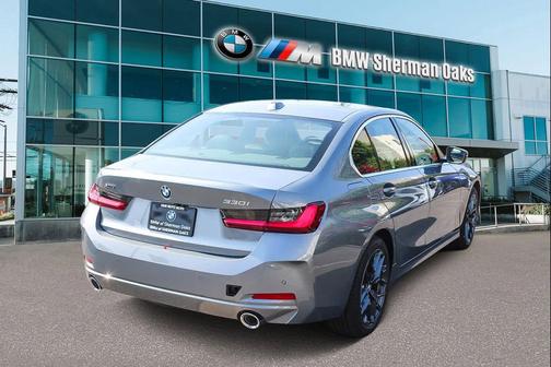 2025 BMW 330 xDrive