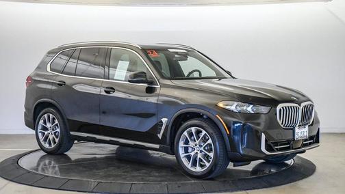 Black Sapphire Metallic 2024 BMW X5 sDrive40i