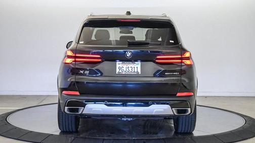 Black Sapphire Metallic 2024 BMW X5 sDrive40i