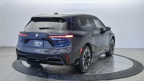 2026 BMW iX xDrive45