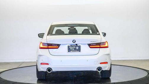 Mineral White Metallic 2026 BMW 330 330i