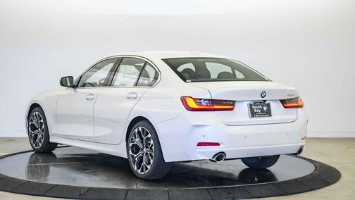 Mineral White Metallic 2026 BMW 330 330i