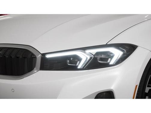Mineral White Metallic 2026 BMW 330 330i