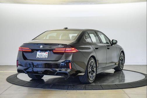 Black Sapphire Metallic 2026 BMW 530 530i