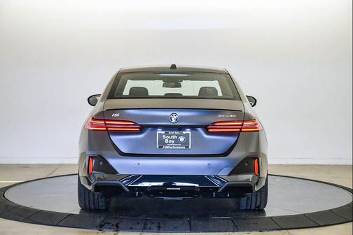 Gray 2026 BMW i5 eDrive40