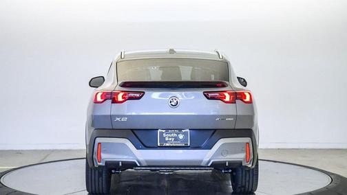 Skyscraper Grey Metallic 2026 BMW X2 xDrive28i