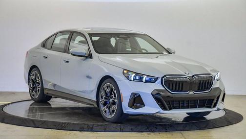 2026 BMW 530 i