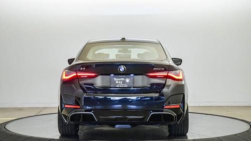 Black Sapphire Metallic 2026 BMW i4 Gran Coupe xDrive40