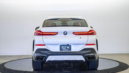 Mineral White Metallic 2026 BMW X6 M60i