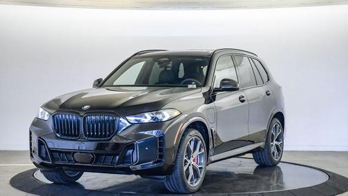 Black Sapphire Metallic 2026 BMW X5 PHEV xDrive50e