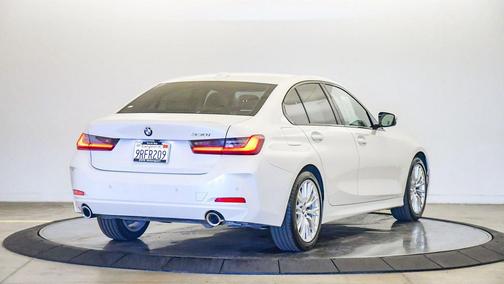 2023 BMW 330 330i