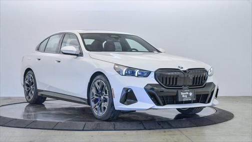 2025 BMW 530 i