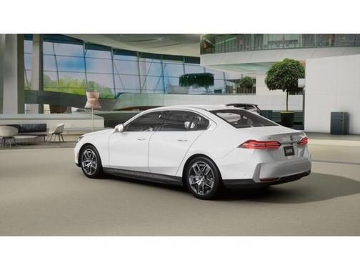 Alpine White 2026 BMW i5 xDrive40