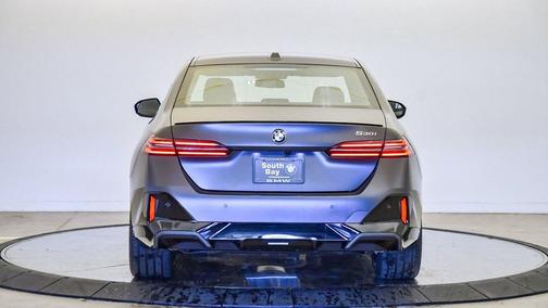2026 BMW 530 i