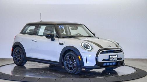 2023 MINI Hardtop Cooper