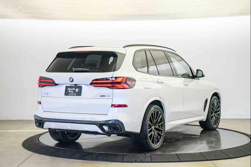 Mineral White Metallic 2026 BMW X5 xDrive40i