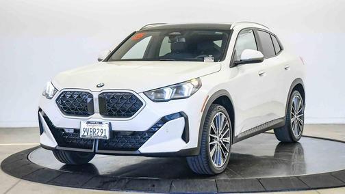 Mineral White Metallic 2026 BMW X2 xDrive28i