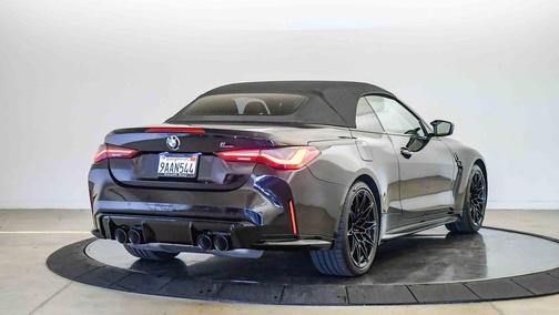 Black Sapphire Metallic 2022 BMW M4 Competition xDrive